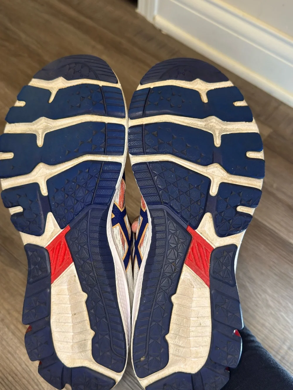 ASICS GT 1000 9 USA Trail Running Sneakers